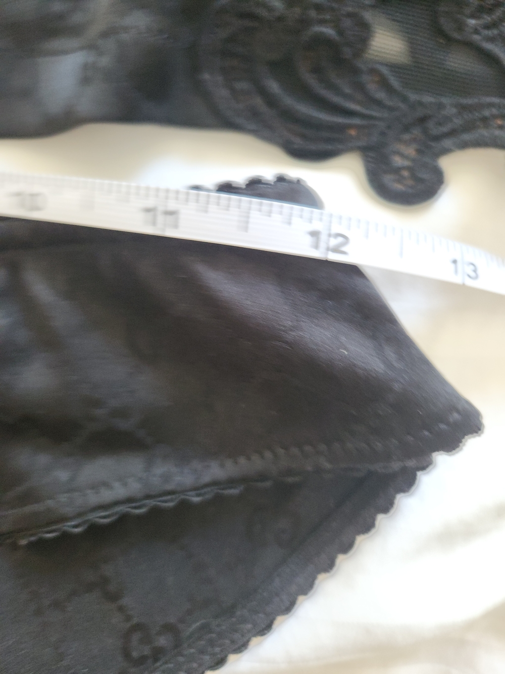 Gucci Limited Edition Black Lace-Trim Satin Camisole & Brief Set - Picture 7 of 8